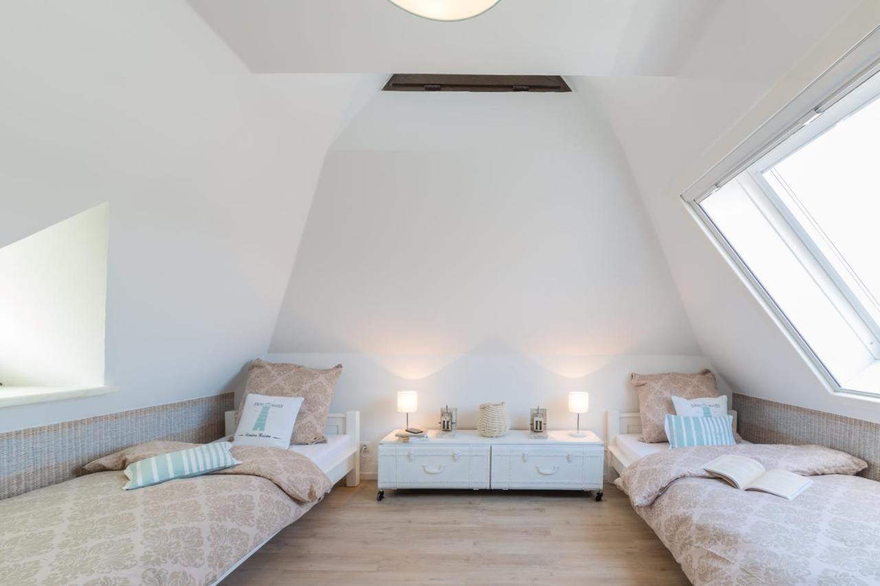 Ferienwohnungen Haus Am Strand Zingst Exteriér fotografie